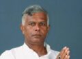 सत्ता के नशे में बौराए बेलदौर के जदयू विधायक महादलित परिवारों पर ढ़ा रहे सितम,विधायक के इशारे पर पुलिस ने महादलित महिला को पीटा