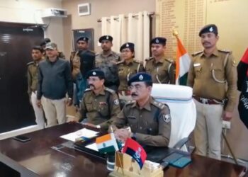 पुलिस पर हमला करने का आरोपी शराब माफिया भोगेंद्र राय भागलपुर से गिरफ्तार,पश्चिम बंगाल में रहकर शराब की खेप को बिहार के अन्य जिलों में तस्करी करने का करता है काम