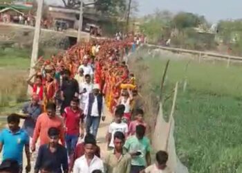 श्रीराम कथा महायज्ञ को लेकर 108 कुंवारी कन्याओं द्वारा निकाली गई भव्य कलश शोभायात्रा,माहौल हुआ भक्तिमय