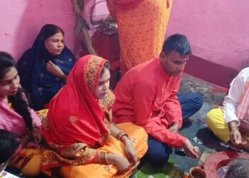 …और जब क्षेत्र में अमन-चैन और पुलिस-पब्लिक के बीच तारतम्य स्थापित रखने को ले थानेदार ने की शिव की अराधना