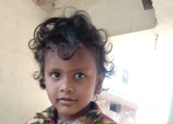 बार-बार घर छोड़कर फरार हो जाती है पत्नी,इस बार 5 वर्षीय बेटे के साथ-साथ नकदी और जेवरात भी ले उड़ी,अज्ञात मोबाइल से रोज मिल रही जान मारने की धमकी,पीड़ित पति ने थानाध्यक्ष से लगायी न्याय की गुहार