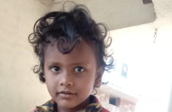 बार-बार घर छोड़कर फरार हो जाती है पत्नी,इस बार 5 वर्षीय बेटे के साथ-साथ नकदी और जेवरात भी ले उड़ी,अज्ञात मोबाइल से रोज मिल रही जान मारने की धमकी,पीड़ित पति ने थानाध्यक्ष से लगायी न्याय की गुहार