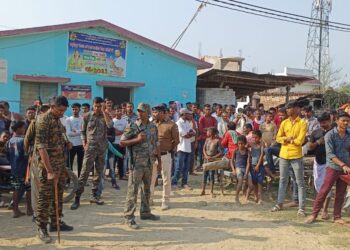 यज्ञ में शामिल होने जा रहे बृजेश यादव को गोलियों से छलनी कर अपराधियों ने उतारा मौत के घाट, दहशतजदा हैं लोग इलाके में कैम्प कर रही पुलिस