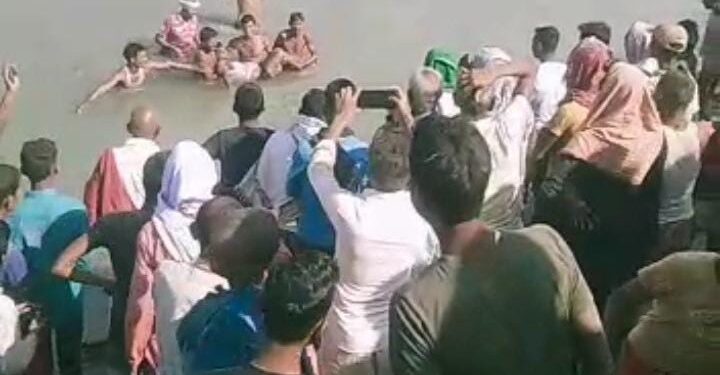 स्नान करने के दौरान कोशी नदी में डूब गया युवक,मौत का शिकार हुए युवक पड़ोसी के दाह संस्कार में गया था कोशी तट पर,पसरा मातम