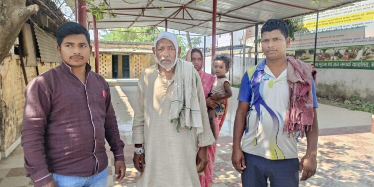 बुरी नियत से देर रात्रि महिला के घर में घुसा अधेड़,विरोध करने पर महिला के ससुर को पीट-पीट कर किया जख्मी