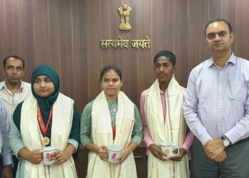 बेटियां शिक्षा सहित किसी भी क्षेत्र में नहीं हैं कम: डॉक्टर आलोक रंजन घोष