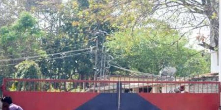 कोर्ट द्वारा बेल दिया गया किसी और को लेकिन जेल से मुक्त कर दिया गया कोई और,प्रवेश प्रभारी सह सहायक अधीक्षक निलंबित,खासे चर्चा में है शहीद खुदीराम बोस केंद्रीय कारा प्रशासन