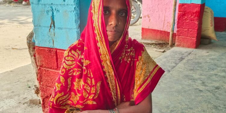 शराब के नशे में धूत पति आकर देह पर दाग देता है सुलगता सिगरेट,पत्नी लगा रही न्याय की गुहार