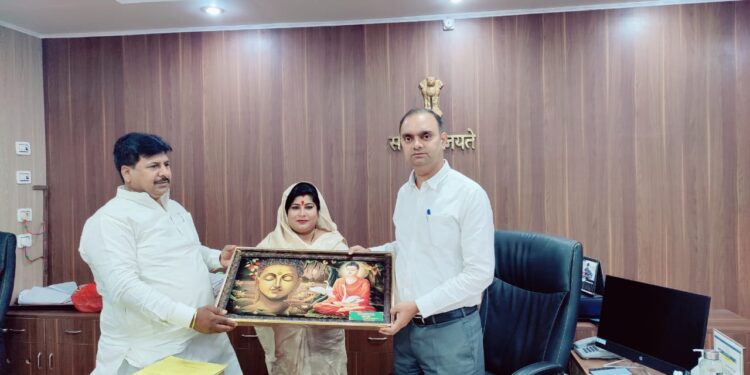 खगड़िया के तत्कालीन डीएम के सम्मान में समारोह आयोजित… अतुलनीय कार्यों के लिए सदैव याद किए जाते रहेंगे डॉ आलोक रंजन घोष: मनोहर यादव