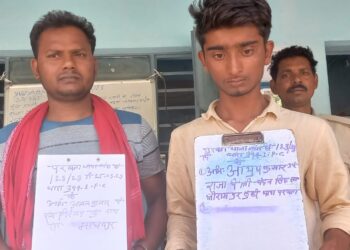 लूट का मोबाइल खरीदना दुकानदार को पड़ा मंहगा, लूट का आरोपी भी धराया