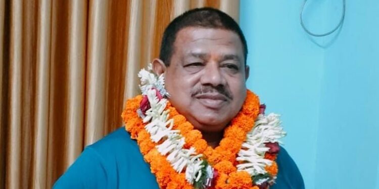 राजनीति पर मजबूत पकड़ रखने वाले बहुचर्चित पूर्व विधायक रणवीर यादव ने चुनावी बिसात पर फेंक दिया पासा,कहा-लोक सभा चुनाव में जो पार्टी हमारे लिए टिकट करेगी सुरक्षित,हम रहेंगे उसके साथ