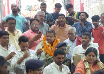 लगभग छह वर्षों बाद जेल से बाहर आए बहुचर्चित पूर्व विधायक का भव्य स्वागत…सेवा व सम्मान के बल पर लोगों के दिलों में मिला है बड़ा स्थान:रणवीर यादव