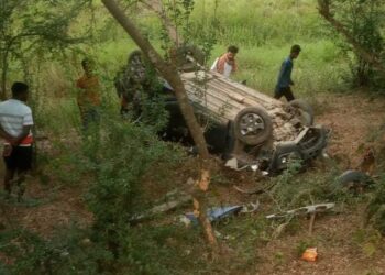 एनएच 31 पर हाइवा ने कार में मारी टक्कर,पति-पत्नी और बच्चे सहित चार जख्मी,एक की हालत गंभीर