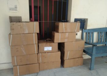 मेडिकल दुकान की आड़ में हो रहा था प्रतिबंधित कफ सिरप का कारोबार, भारी मात्रा में कफ सिरप के साथ दुकानदार धराया