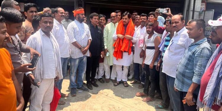 भाजपा के राष्ट्रीय प्रवक्ता सह पूर्व केंद्रीय मंत्री शाहनवाज हुसैन का खगड़िया में भव्य स्वागत