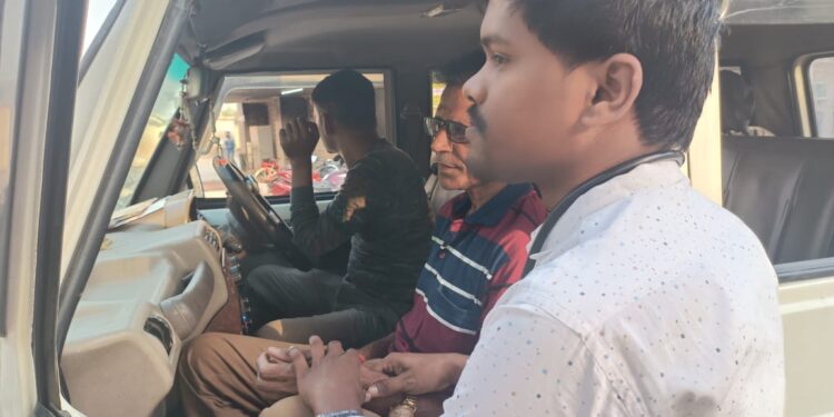 जज के सरकारी ड्राइवर को शराब पीकर अपमानित करने के आरोप में दारुबाज दारोगा नशे की हालत में गिरफ्तार