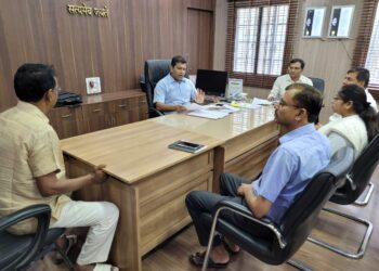 जनता दरबार में आए आवेदन के आलोक में एक माह के अंदर गुणवत्तापूर्ण तरीके से मामलों का निस्तारण करते हुए संबंधित पदाधिकारी कृत कार्रवाई प्रतिवेदन करें समर्पित:अमित कुमार पांडेय