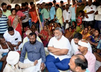 बार-बार ध्वस्त हो रहे अगुवानी-सुल्तानगंज पुल का निरीक्षण करने पहुंचे जाप सुप्रीमो पप्पू यादव ने चोर सिस्टम को कर दिया नंगा,कह दिया बहुत कुछ