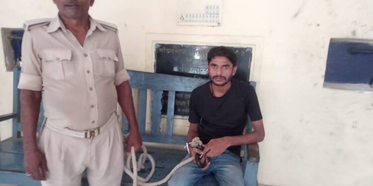 सोशल मीडिया पर लड़कियों का अश्लील फोटो डालना युवक को पड़ा महंगा, समस्तीपुर से धराया