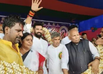 Bihar Breaking News: जनता के सहयोग से चिराग, चिराग बनकर बिहार को रोशन करता रहेगा,नीतीश कुमार से बिहार ही संभाल नहीं रहा है और देख रहे हैं प्रधानमंत्री बनने का सपना:चिराग पासवान