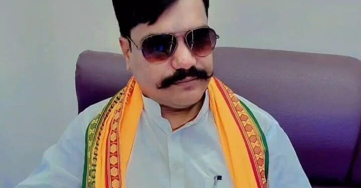 परबत्ता विधायक के हनुमान कहे जाने वाले प्रशांत गौरव को मिली नई जिम्मेदारी,जदयू प्रदेश नेतृत्व के विश्वास की कसौटी पर सदैव खड़े उतरने की करुंगा कोशिश:मनमन बाबा