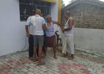 दबंग पड़ोसी ने अधेड़ को जबरन उठा लाया अपने घर,रस्सी से बांधकर बनाया बंधक,फिर मांगी रंगदारी, पड़ताल में जुटी पुलिस