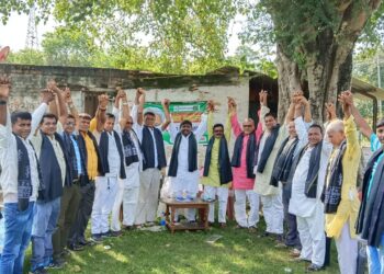 जदयू नेताओं ने काला पट्टा लगाकर केंद्र सरकार के खिलाफ किया विरोध प्रदर्शन,अति पिछड़ा और कमजोर वर्ग विरोधी है मोदी सरकार:बबलू मंडल