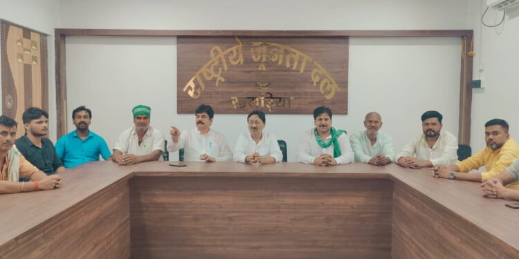 महज चुनावी जुमला है केन्द्र सरकार द्वारा पेश किया गया महिला आरक्षण बिल:देवमुनि सिंह यादव