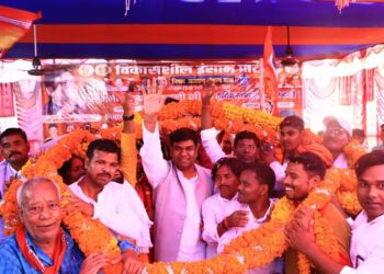 निषाद संकल्प यात्रा के दौरान खगड़िया पहुंचे वीआईपी सुप्रीमो ने राजनीतिक दलों को दी चुनौती,निषादों के लिए आरक्षण लेकर ही लेंगे दम:मुकेश सहनी