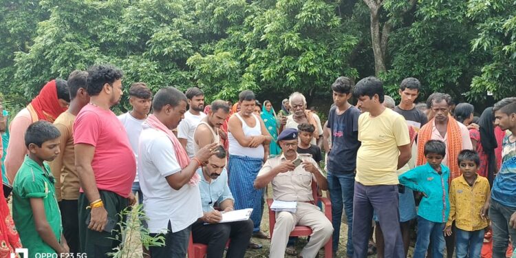 पसराहा में सोमवार की सुबह से गायब युवक की आज मंगलवार को पानी भरे गड्ढ़े से मिली लाश, मची सनसनी के बीच चर्चाओं का बाजार गर्म