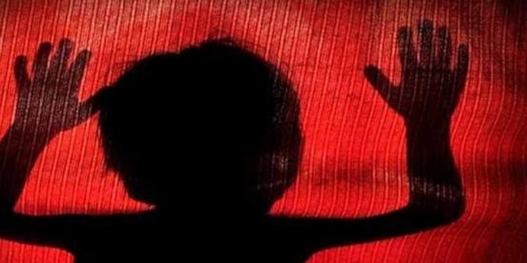 दादी की आंखों के सामने से अपहृत किए गए महज तीन वर्षीय पोते को धरती निगल गयी या आसमां उड़ा ले गया!तीन दिनों बाद भी पुलिस के हाथ खाली,मामला बेलदौर थाना क्षेत्र का