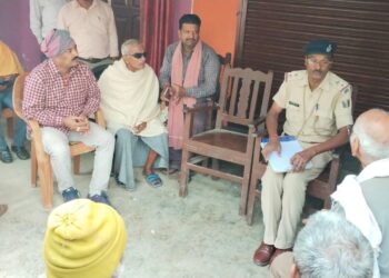 प्रीति के दरोगा बनने की तमन्ना रह गयी अधूरी,पति से मोबाइल पर हुआ विवाद तो कर ली खुदकुशी,बिलख रहे बच्चे