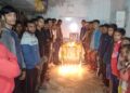 शहीद जेसीओ चंदन कुमार मिश्र की याद में युवाओं ने निकाला कैंडल मार्च,नम आंखों से लोगों ने खगड़िया के लाल किया याद
