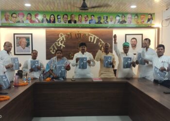 चुनावी महाभारत की लिखी जाने लगी है पटकथा,15अप्रैल को खगड़िया के जन विश्वास महासभा में गरजेंगे तेजस्वी यादव और मुकेश सहनी