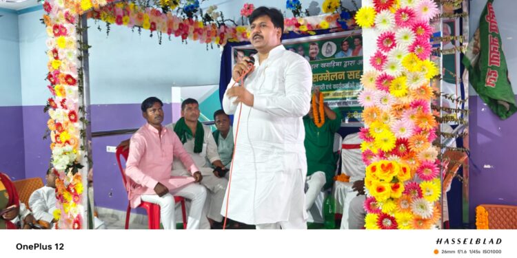 महज 17महीने में 5लाख नौकरी देने वाले तेजस्वी यादव जनता के आशीर्वाद से मुख्यमंत्री बनकर बिहार का करेंगे चौमुखी विकास:मनोहर यादव