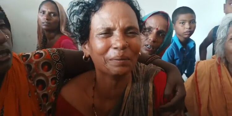 दरवाजे में सो रहे युवक को गोली मारकर अपराधियों ने सुला दी मौत की नींद,कुछ दिनों पूर्व ही मृतक के घर हुई थी कुर्की जब्ती की कार्रवाई