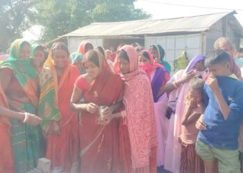 कई दिनों से लापता युवक की पानी भरे गड्ढ़े में मिली लाश, परिजनों ने जाहिर की हत्या की आशंका,एनएच- 107को किया जाम!