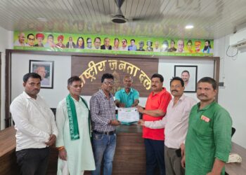 लालू प्रसाद यादव हैं अति पिछड़ा समाज के सबसे बड़े हितैषी,तेजस्वी यादव की सरकार बनाए बगैर नहीं होगा बिहार का कल्याण:मनोहर यादव