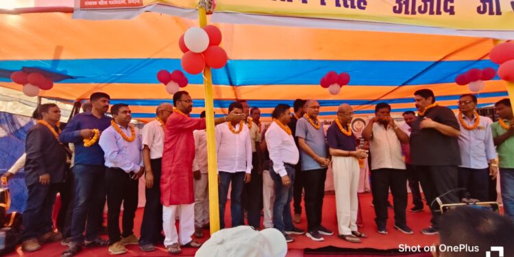 ‘कौन बनेगा करोड़पति’की तर्ज पर आयोजित कराया स्वर्गीय केदार नारायण सिंह-सावित्री देवी इनामी क्विज प्रतियोगिता, प्रतियोगिता में भाग लेने वाले बच्चे प्रेरणा लेकर करेंगे कठिन परिश्रम:मनीष सिंह