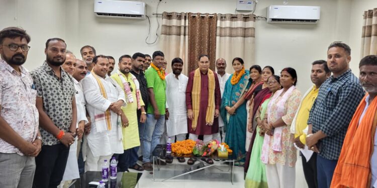 खगड़िया में नीतीश फैक्टर का जलवा – जिला प्रभारी मंत्री महेश्वर हजारी की मौजूदगी में प्रियंका देवी जदयू में शामिल