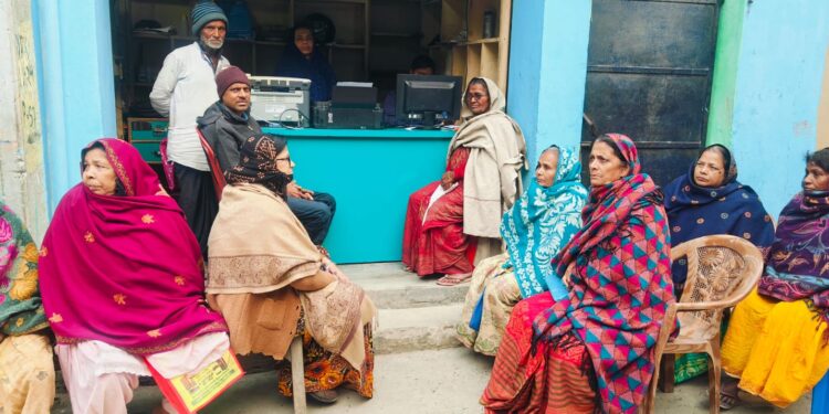 वृद्ध, विकलांग और विधवा पेंशनधारियों को बड़ी राहत, पूर्व वार्ड पार्षद रणवीर कुमार ने लगाया जीवन प्रमाणीकरण शिविर