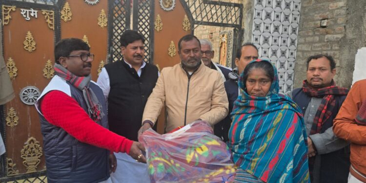 श्रद्धा, सेवा और संस्कार का संगम: माता शकुंतला देवी की प्रथम पुण्यतिथि पर गरिमामयी आयोजन, कंबल वितरण से झलकी मानवता