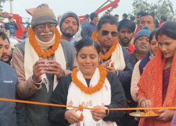 खगड़िया में विकास की रफ्तार तेज़: नगर परिषद ने बिछाया सड़कों का जाल, आवास बोर्ड और चंपा नगर में पीसीसी सड़क का भव्य उद्घाटन