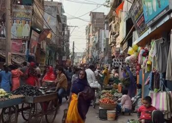 दो दिन की सख्ती, तीसरे दिन ढीलाई! गोगरी में बुलडोज़र गया… अतिक्रमण फिर आया — सिस्टम फेल या..