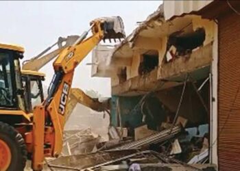 अभियान ठंडा, कब्जे गर्म! गोगरी में दोबारा खड़े हुए ढांचे, क्या सिस्टम हुआ बेबस?