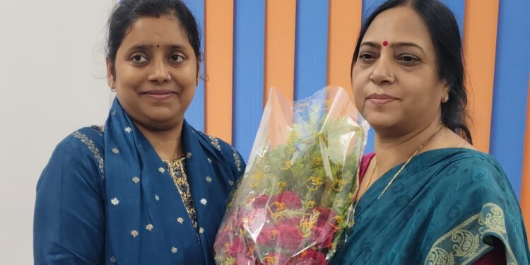 खगड़िया में बढ़ी राजनीतिक सौहार्द की मिसाल: जदयू जिलाध्यक्ष अनुराधा कुमारी से नगर सभापति अर्चना कुमारी की शिष्टाचार मुलाकात