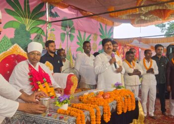 सत्संग से बदलती सोच, समाज को मिलती नई दिशा और जीवन को मिलता सच्चा मार्ग” — धुसमुरी विशनपुर में भव्य आयोजन का दूसरा दिन, राजद जिलाध्यक्ष मनोहर यादव ने किया उद्घाटन, राष्ट्रीय संत असंग देव जी महाराज के दिव्य प्रवचनों से गूंजा पूरा क्षेत्र