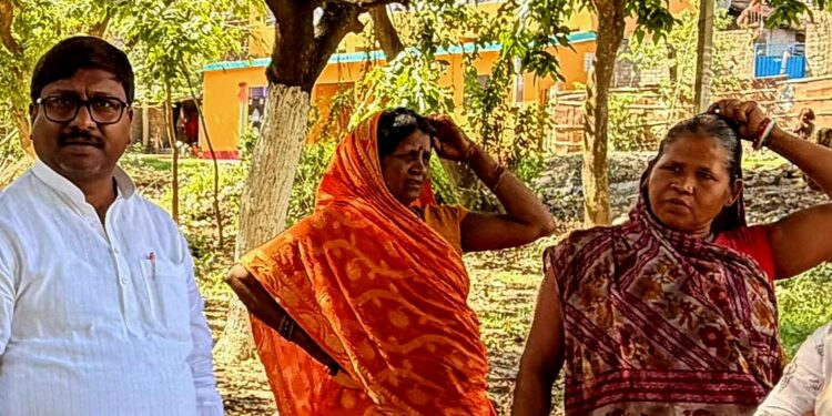 खगड़िया के विधायक बबलू कुमार मंडल ने दिखाई असली संवेदनशीलता: पंचवटी, बगडोव और अरैया के शोकाकुल परिवारों से मिलकर दिया ढांढस, हर संभव मदद का किया भरोसा और ग्रामीणों की समस्याओं को भी सुना, विकास एवं सहानुभूति का संदेश फैलाया