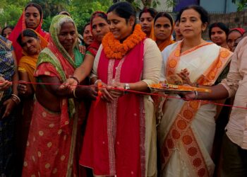 खगड़िया में विकास का बिगुल: 33 लाख की लागत से वार्ड-27 और 36 में दो शानदार सड़कों का लोकार्पण, कीचड़-जमाव से मुक्ति, जनता को मिली बड़ी राहत