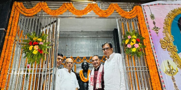 परबत्ता में उमड़ा अभूतपूर्व जनसैलाब, हर आंख हुई नम और हर दिल हुआ भावुक — जनप्रिय नेता स्वर्गीय आरएन सिंह की प्रथम बरसी पर ऐतिहासिक श्रद्धांजलि सभा, विकास, समर्पण और जनसेवा की विरासत को किया गया नमन